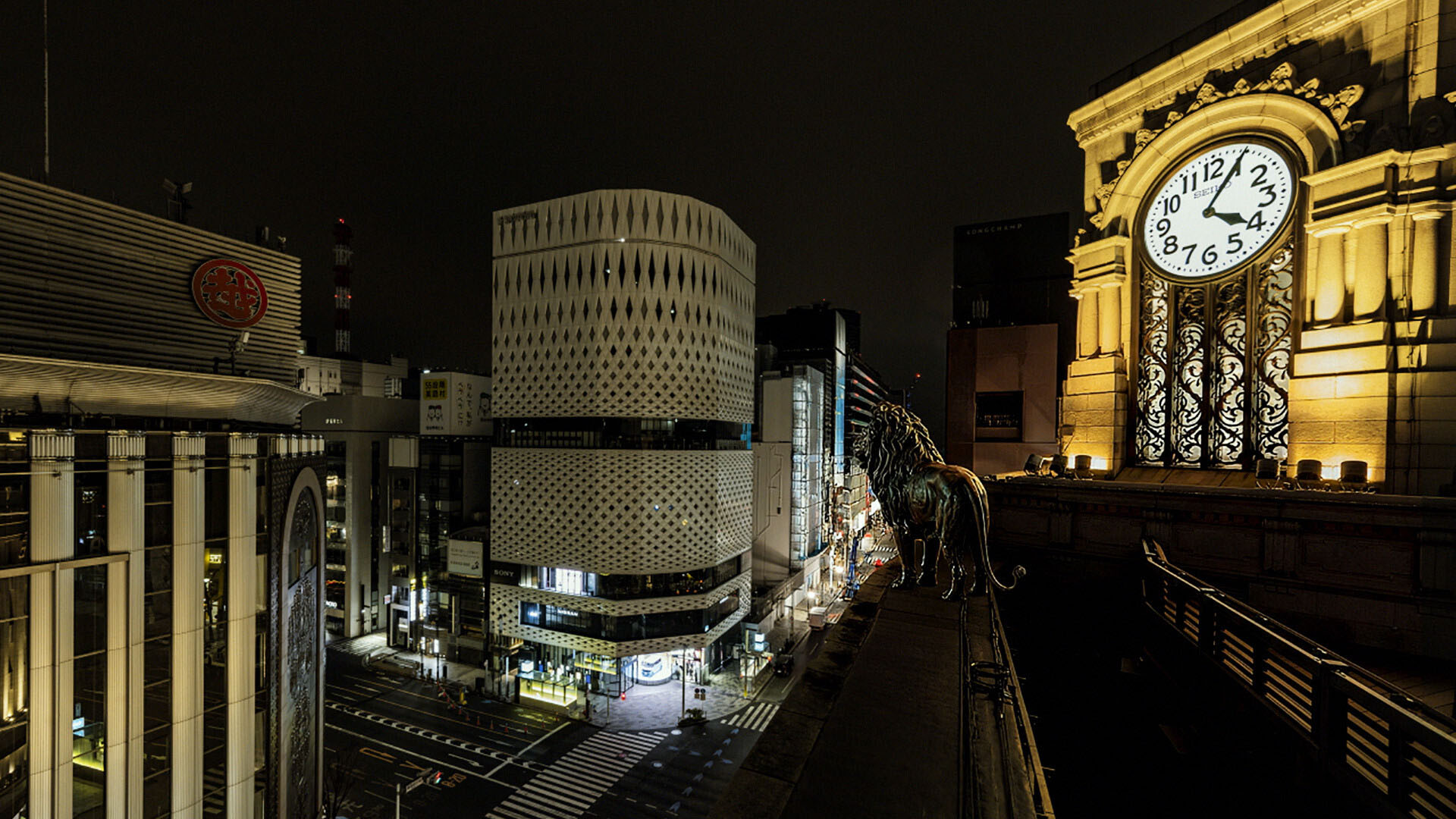 GINZA 4, April 1